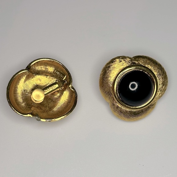Late 80’s/Early 90’s Vintage Napier Clip-On Earrings - Picture 2 of 7